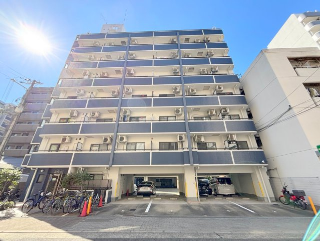 大阪市東淀川区東中島１丁目の賃貸マンションの外観
