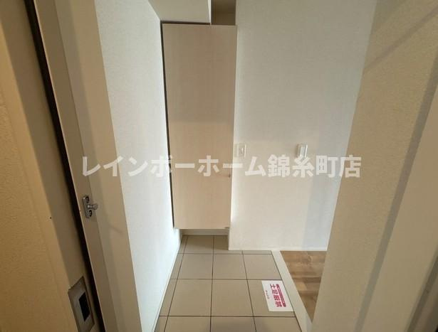 Canaan heimの玄関
