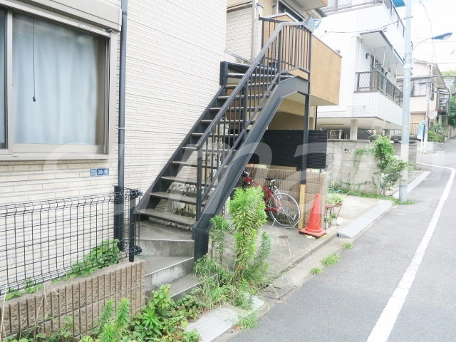 エンブレム赤羽のエントランス|物件入口です☆