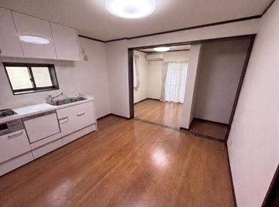 【キッチン】 | 吹田市片山町１丁目中古戸建 | 物件購入の段取りを知りたいお客様には、「ご検討からご契約までの一連の流れ」をご説明させて頂きます。初めて物件購入を検討された方は、ぜひご参考になさって下さい。