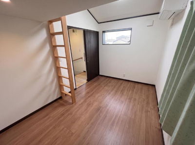 【洋室】 | 吹田市片山町１丁目中古戸建 | エイブルだけの嬉しいサービス、ご用意しております。詳細は、お気軽に当社までお問合せ下さいませ！
