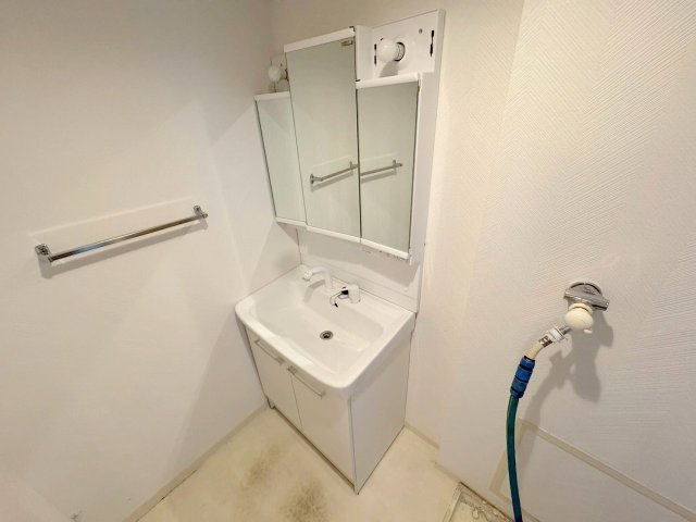ラフィネ淀川の独立洗面台