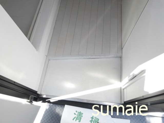 クレセール田端の玄関