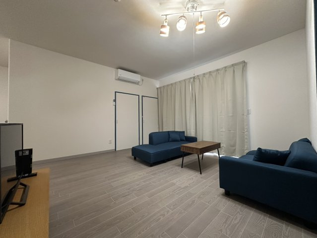 都城市梅北町の中古一戸建の居間・リビング
