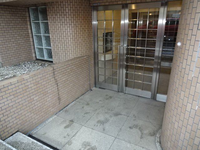亀戸天神東スカイマンションのエントランス