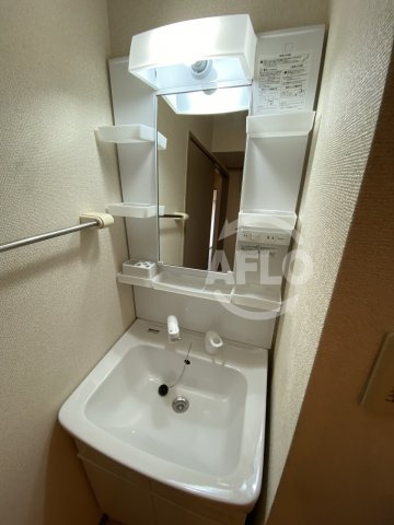 大阪謄写館ビルの独立洗面台|大阪謄写館ビル　独立洗面化粧台
