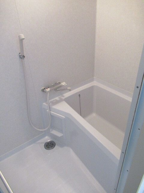鉄飛坂マンションの浴室