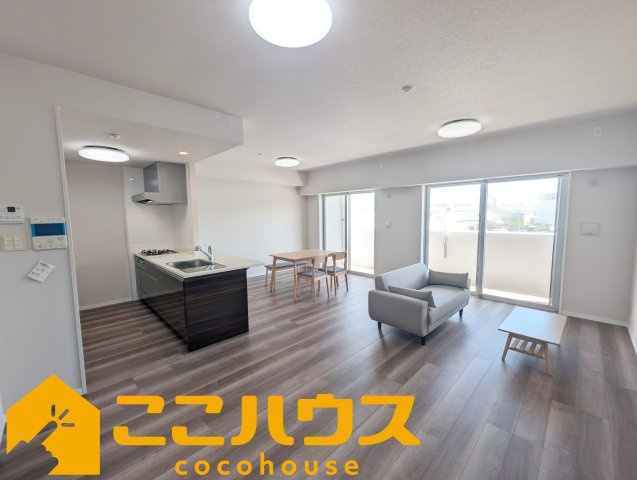 グランドパレスマリンコート西原の居間・リビング|LDK21.5帖