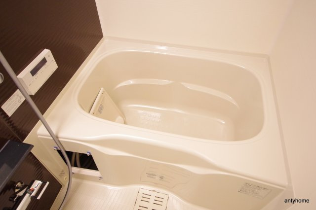 ファステート難波グランプリ　仲介手数料無料の浴室