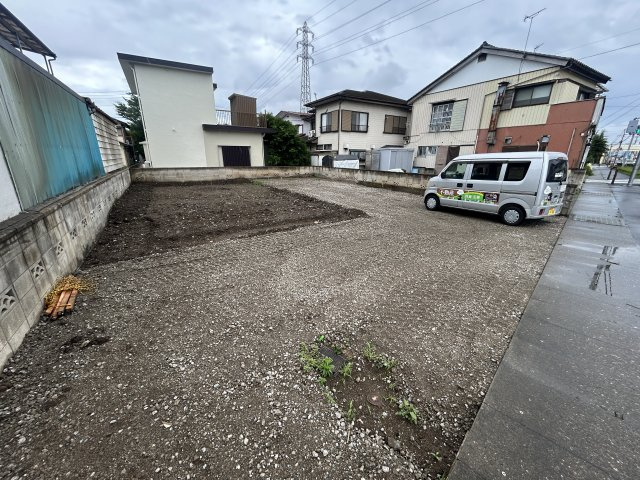 新築　前橋市朝日が丘町1期　LIGNAGE　１号棟の駐車場|現地写真　駐車スペースは並列3台分可能です！
