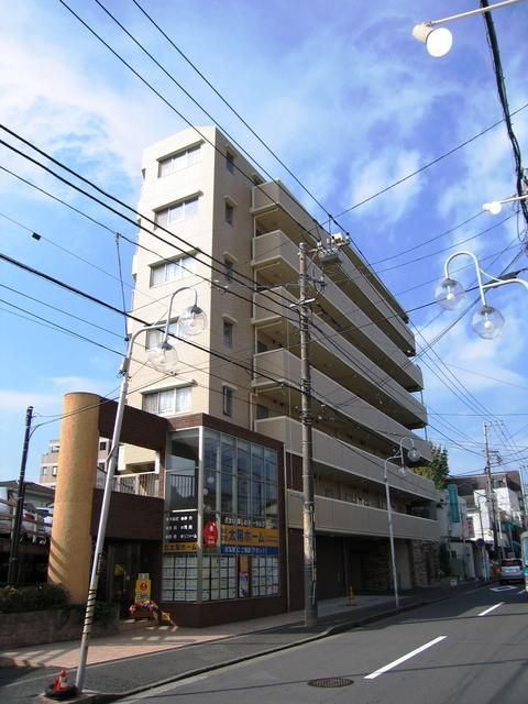 横浜市旭区鶴ケ峰本町１丁目の賃貸マンションの外観
