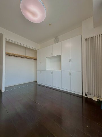 ル・ケレス南円山の洋室