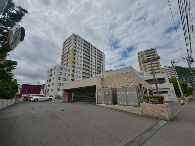 ル・ケレス南円山の外観