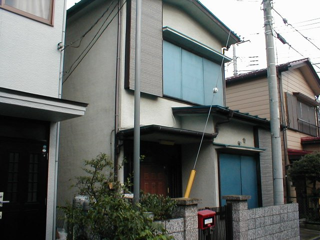 上広谷牛木貸家の外観