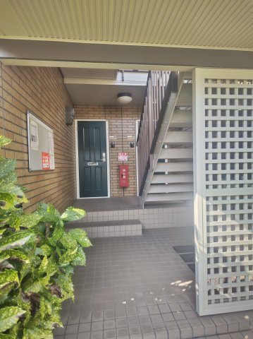 エスポワール東寝屋川B棟のロビー|毎日通るロビーはこのようになっています