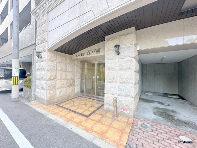 ラグゼ江戸堀　仲介手数料無料のエントランス