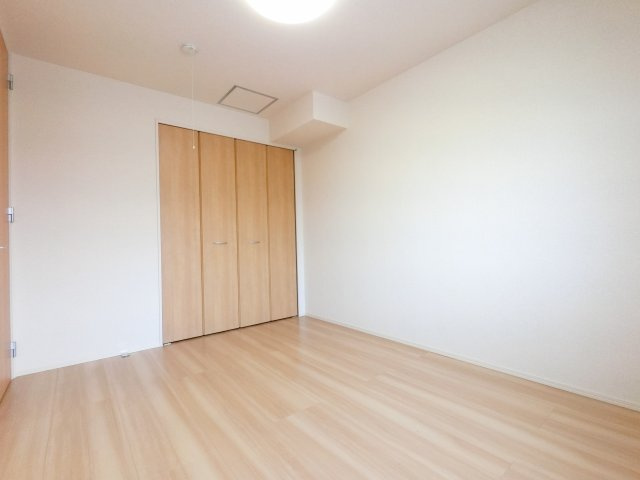 【寝室】
