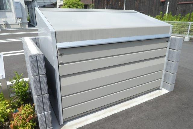 ホロンのその他共用部分|敷地内専用ゴミステーション
