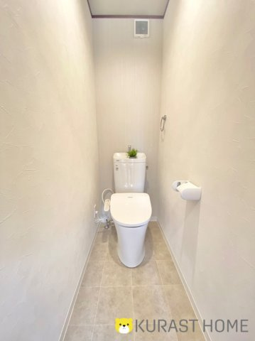 向日市上植野町地後　中古戸建のトイレ|3階トイレ