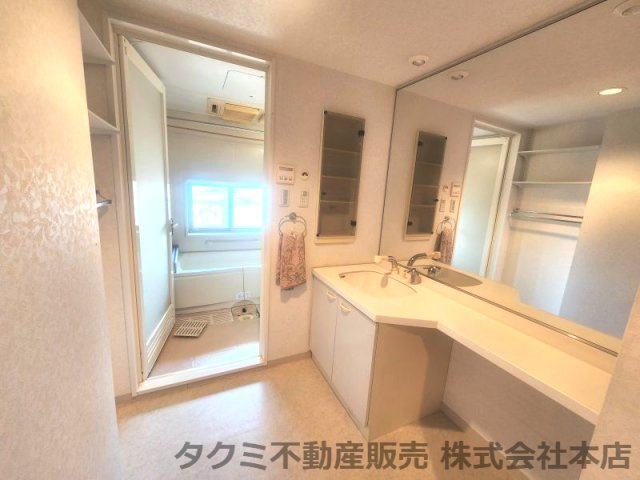 サンメゾンジェームス山の玄関