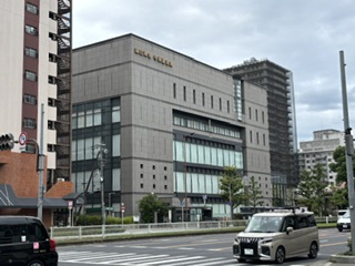 グランドシーズ心斎橋Ⅱの周辺|図書館まで徒歩20分