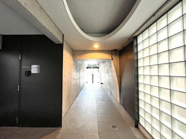 グランドシーズ心斎橋Ⅱのロビー