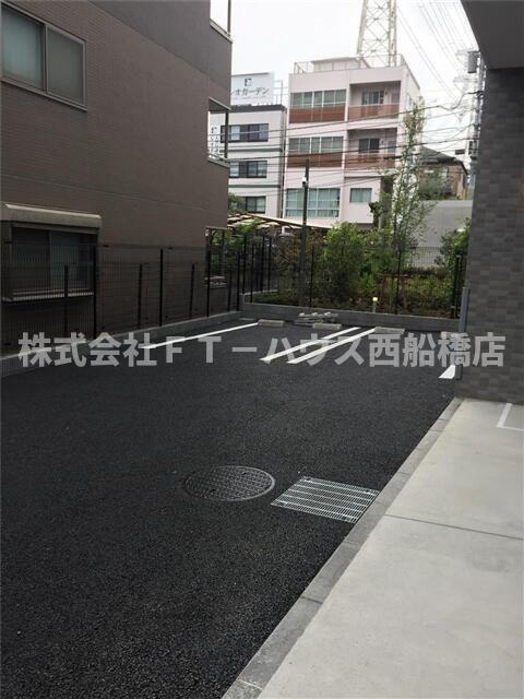 S-FORT西船橋libreの駐車場