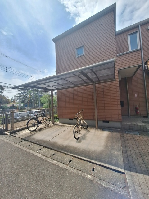 Maison de mimosaのその他共用部分|★屋根付き駐輪場★