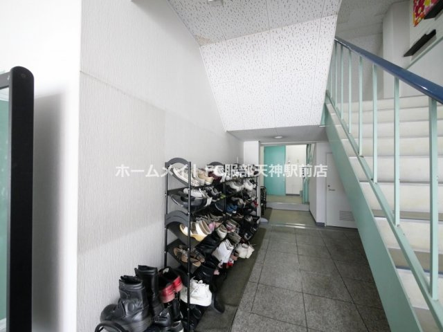ギャレ蛍池新館のロビー