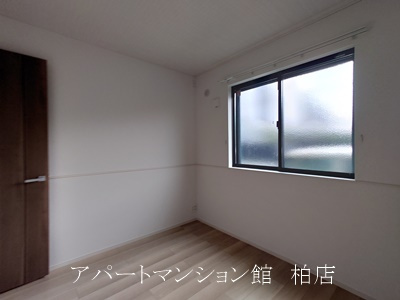 プルミエ・クリュＡの寝室|同施工会社、同型タイプです／※現況優先