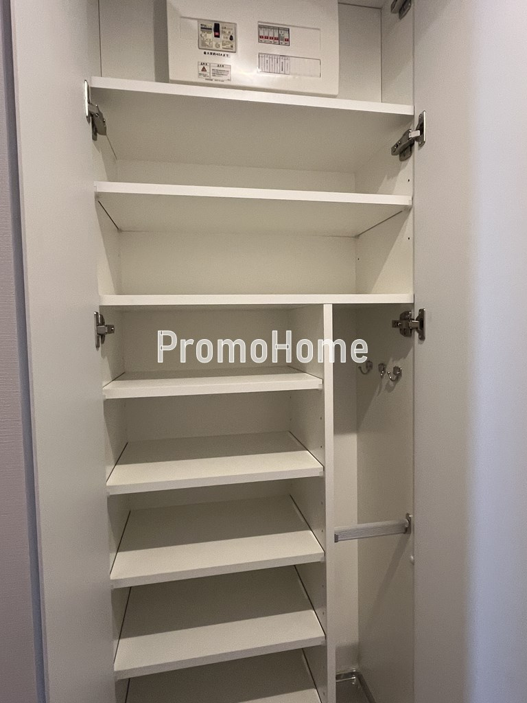 ドゥーエ銀座イーストⅢの収納