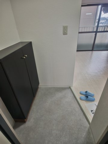 寝屋川コスモシティの玄関|落ち着いた玄関です