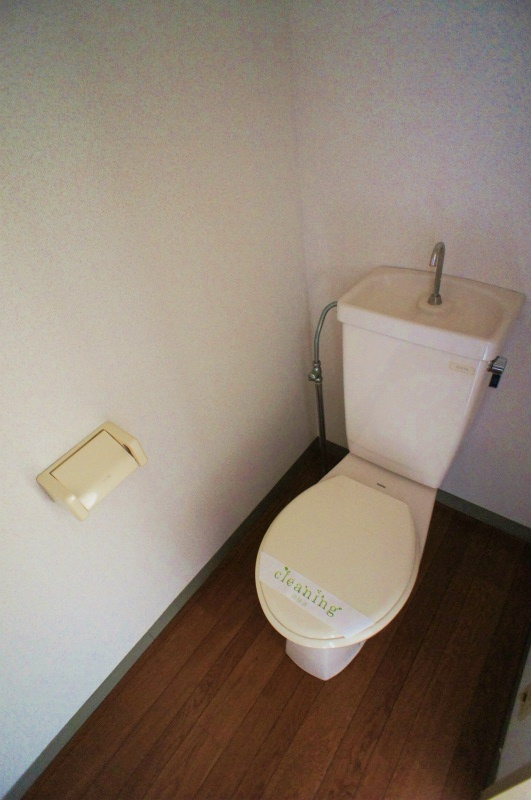 組坂ビルNo5【キャッシュバック対象物件】のトイレ|シンプルで使いやすいトイレです