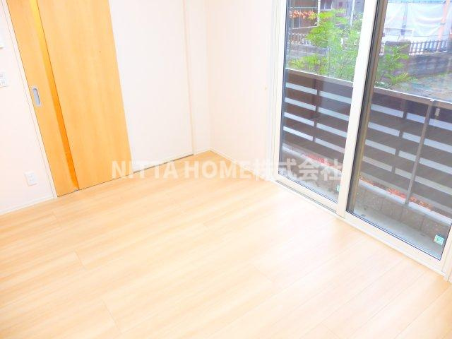 マーサ出雲の洋室|お部屋は角部屋です◆