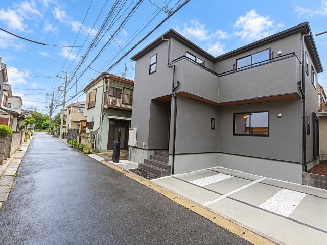 三郷市　戸ケ崎　新築戸建　　全1棟の前面道路含む現地写真|前面道路含む現地写真です