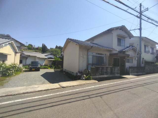 五本松土地の前面道路含む現地写真|                                                  