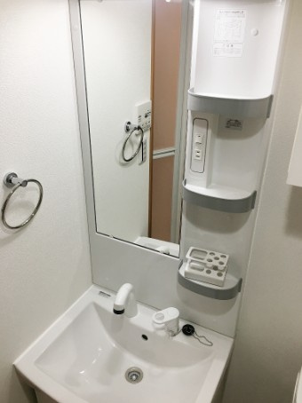 【独立洗面台】 | グランフォース中野富士見町 | 嬉しい独立洗面台付き。