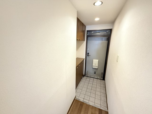 プレファランスコート弐番館の玄関