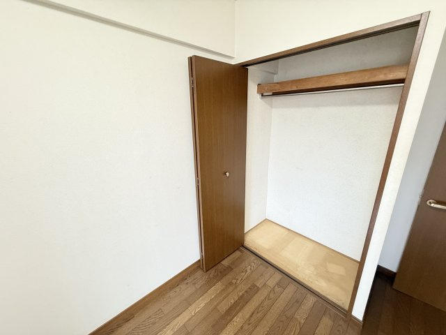 プレファランスコート弐番館の収納