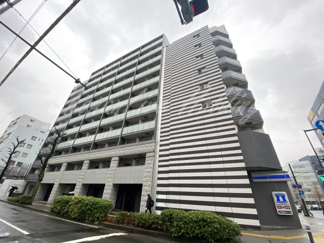 横浜市中区不老町３丁目の賃貸マンションの外観