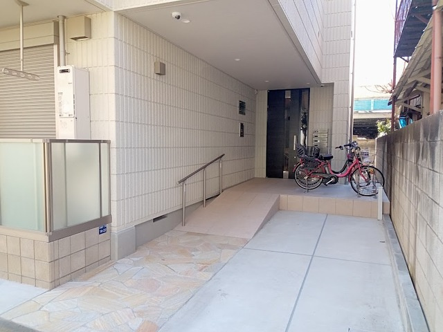 メゾン エスポワールのエントランス