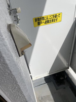 ベランダ：洗濯機置場