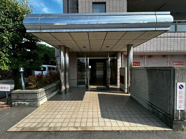 ワールドテラスのエントランス