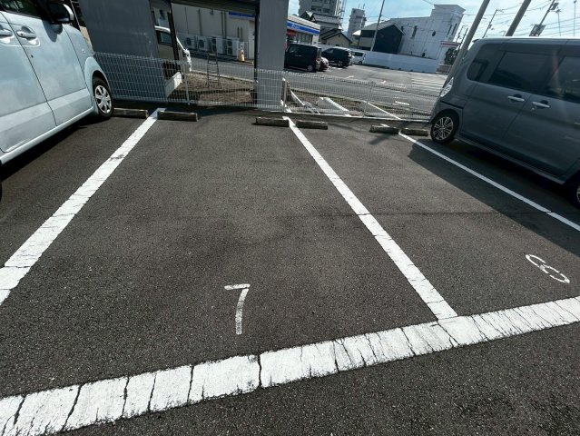 ワールドテラスの駐車場