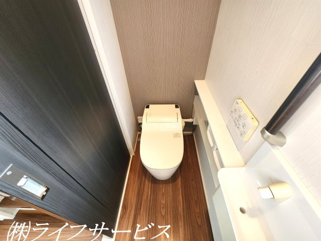 【トイレ】 | 瑞光２丁目中古戸建 | ２階のトイレはタンクレス！手洗いもございます！