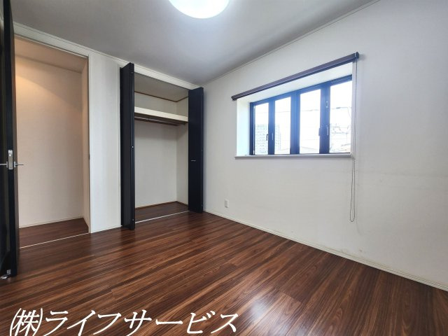 【洋室】 | 瑞光２丁目中古戸建 | ３階洋室６帖／クローゼット有