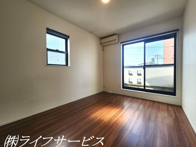 【洋室】 | 瑞光２丁目中古戸建 | ３階洋室6.5帖／クローゼット有