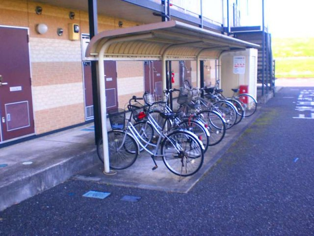 レオパレスレクサスのその他共用部分|駐輪場完備