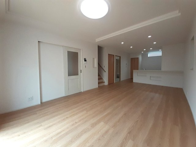 熊本市南区白藤１丁目の中古一戸建の居間・リビング|LDK19.6帖