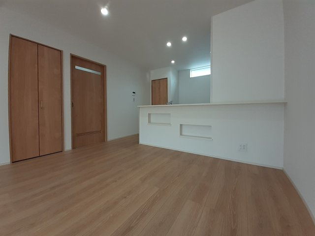 熊本市南区白藤１丁目の中古一戸建の居間・リビング|LDK19.6帖